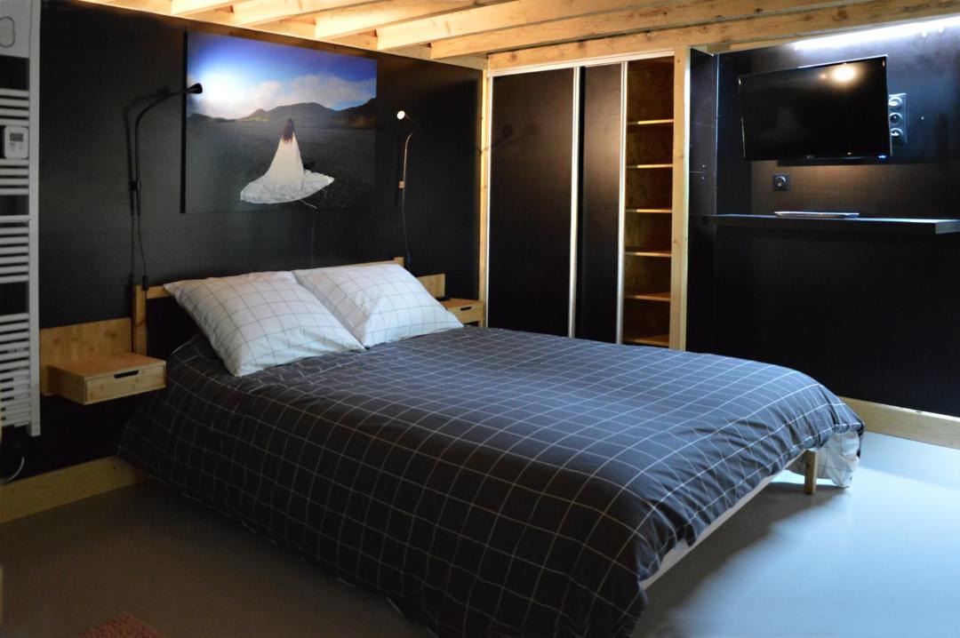 Photo of Bedroom in La Villeneuve-au-Chatelot