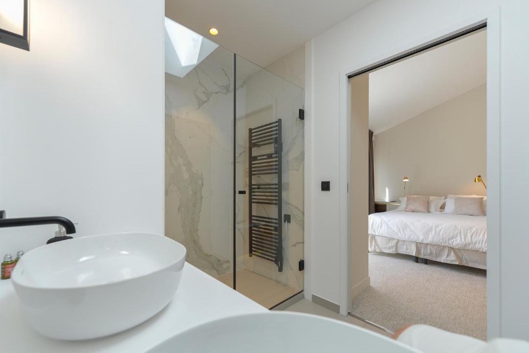 Photo of Others in Chateauneuf-le-Rouge