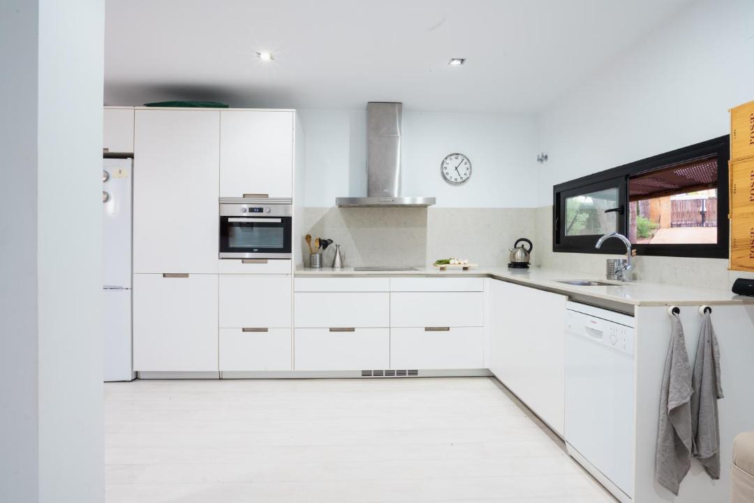 Photo of Kitchen in Alcover