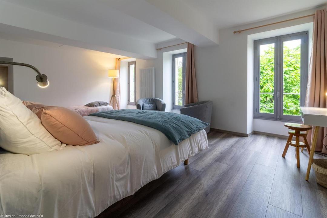 Photo of Others in La Bussiere-sur-Ouche