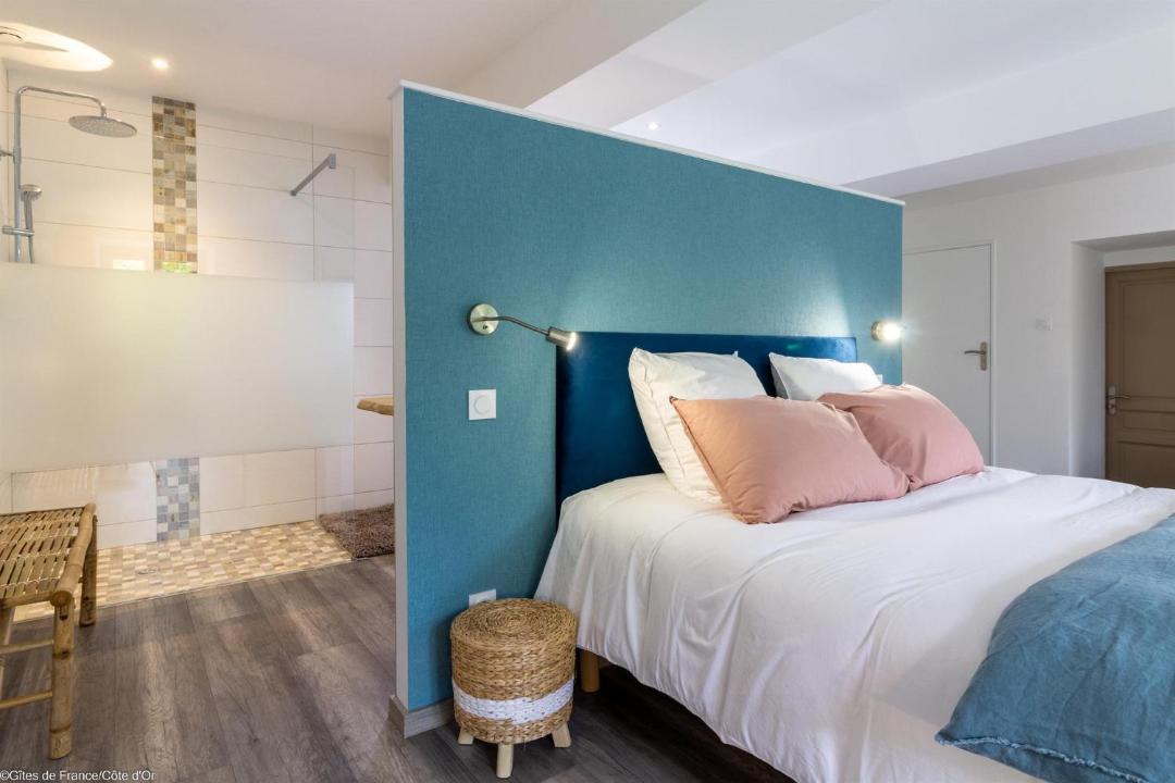 Photo of Others in La Bussiere-sur-Ouche