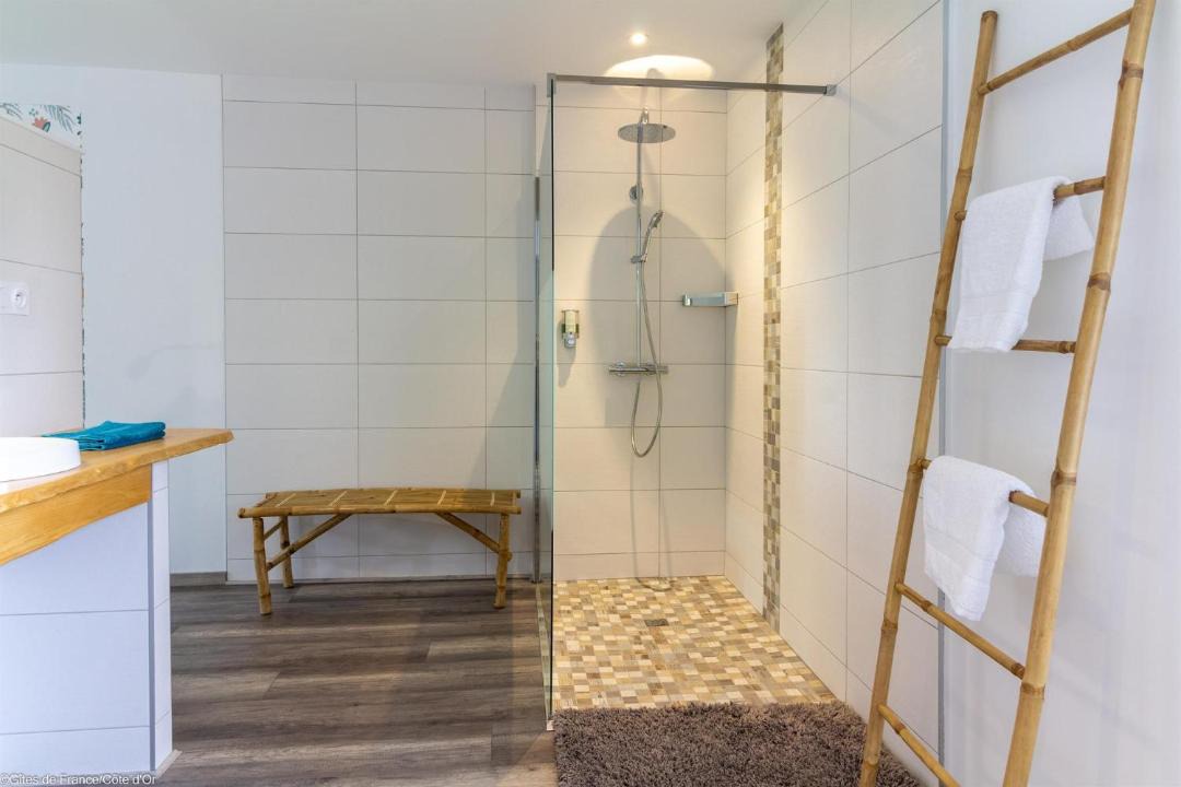 Photo of Others in La Bussiere-sur-Ouche