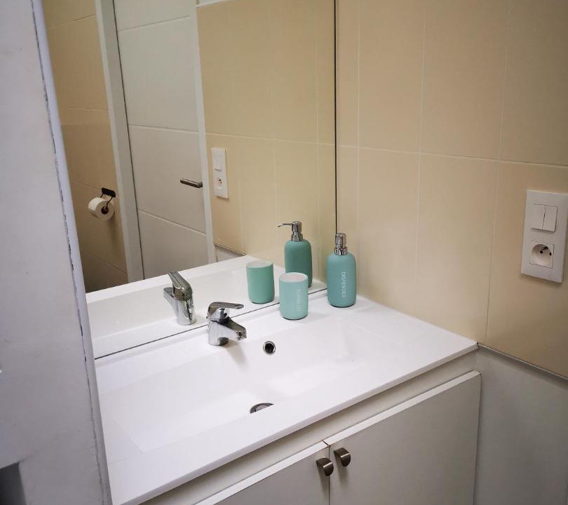 Photo of Bathroom in Arenes Romaines - Saint-Martin-du-Touch