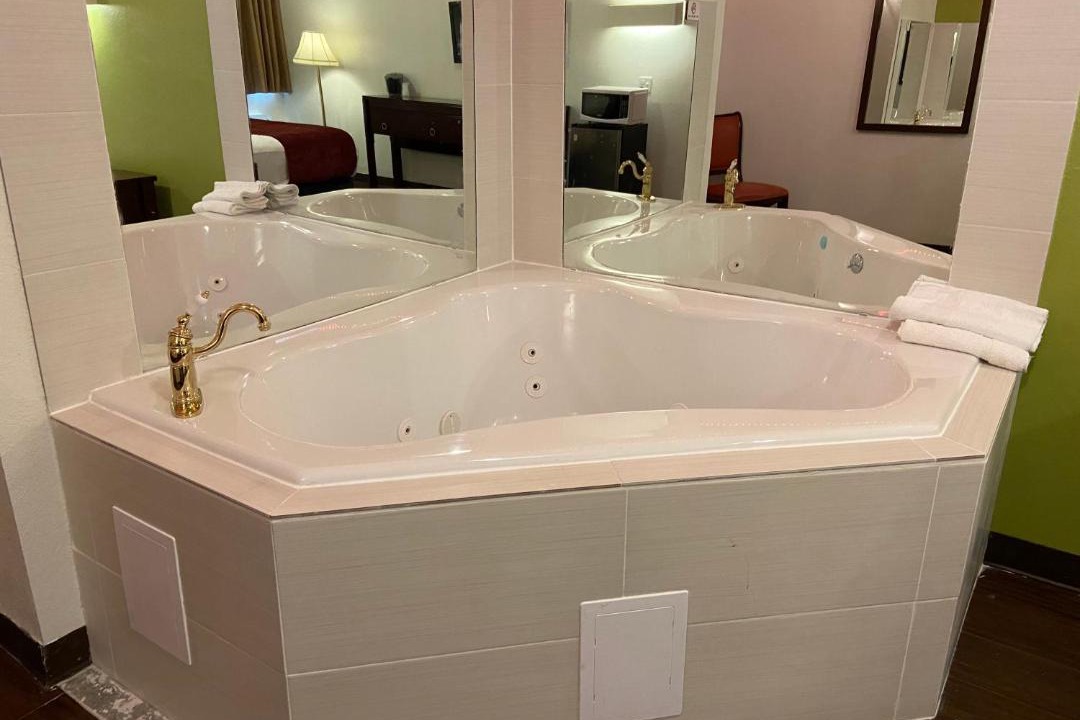 Photo of Bathroom in Willoughby
