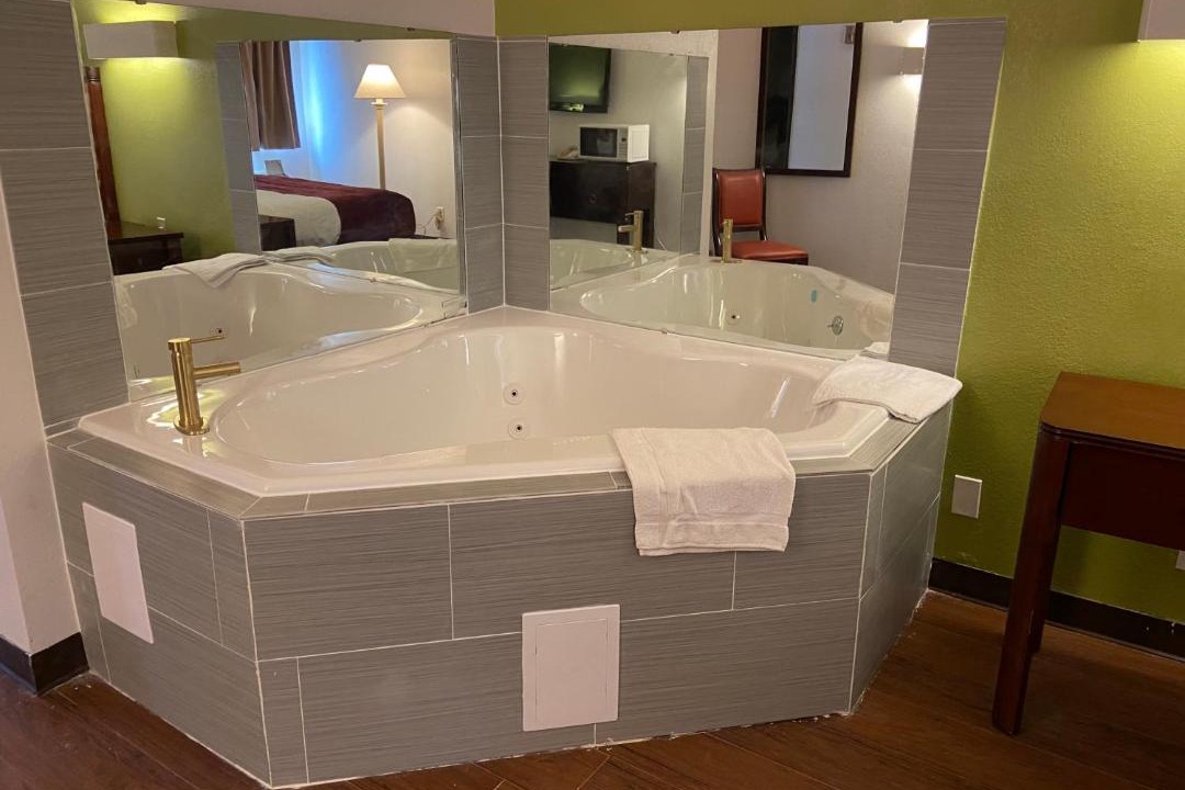 Photo of Bathroom in Willoughby