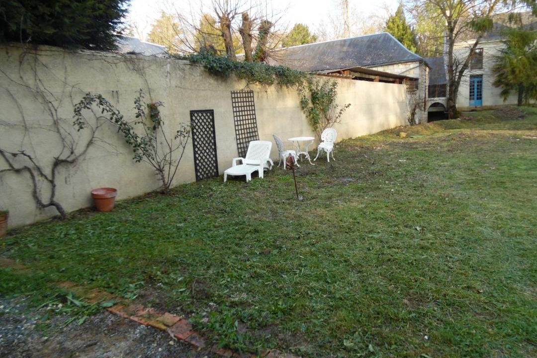 Photo of Buildings in Courchamps