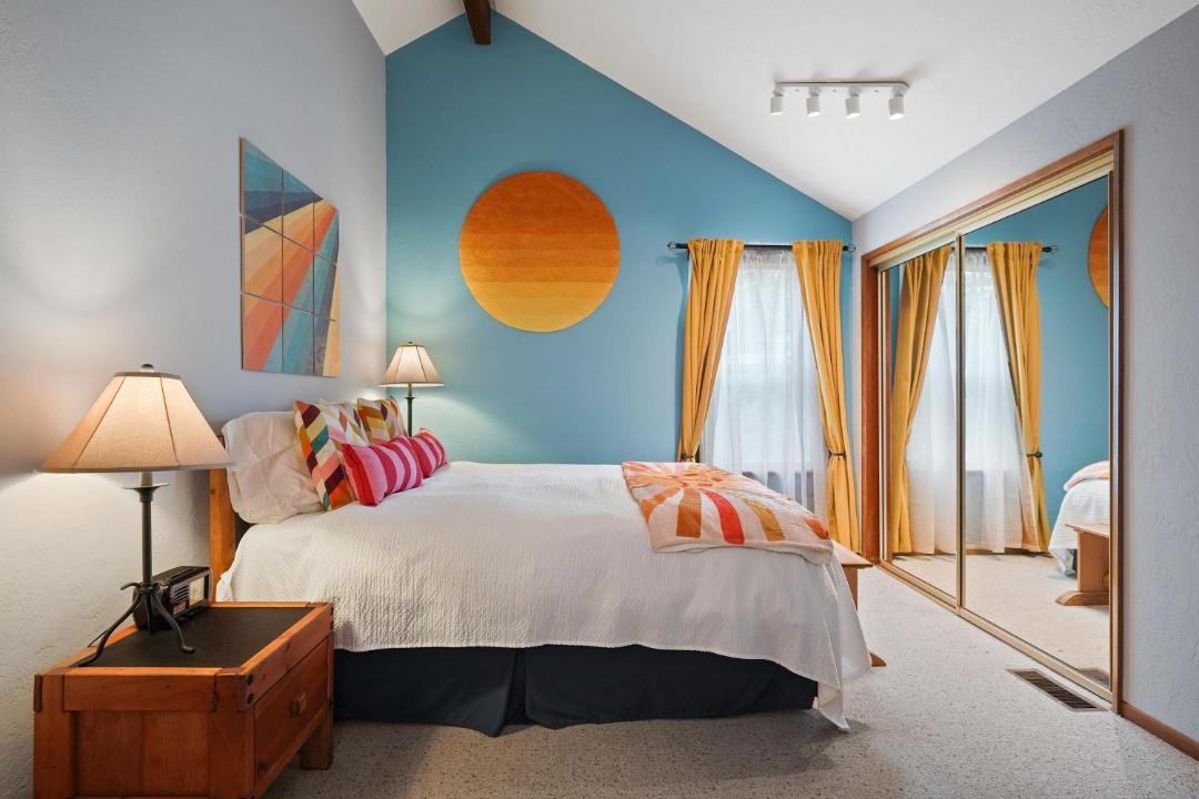 Photo of Bedroom in Sunriver