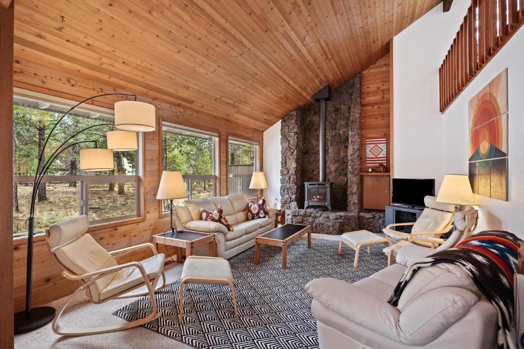 Photo of Livingroom in Sunriver