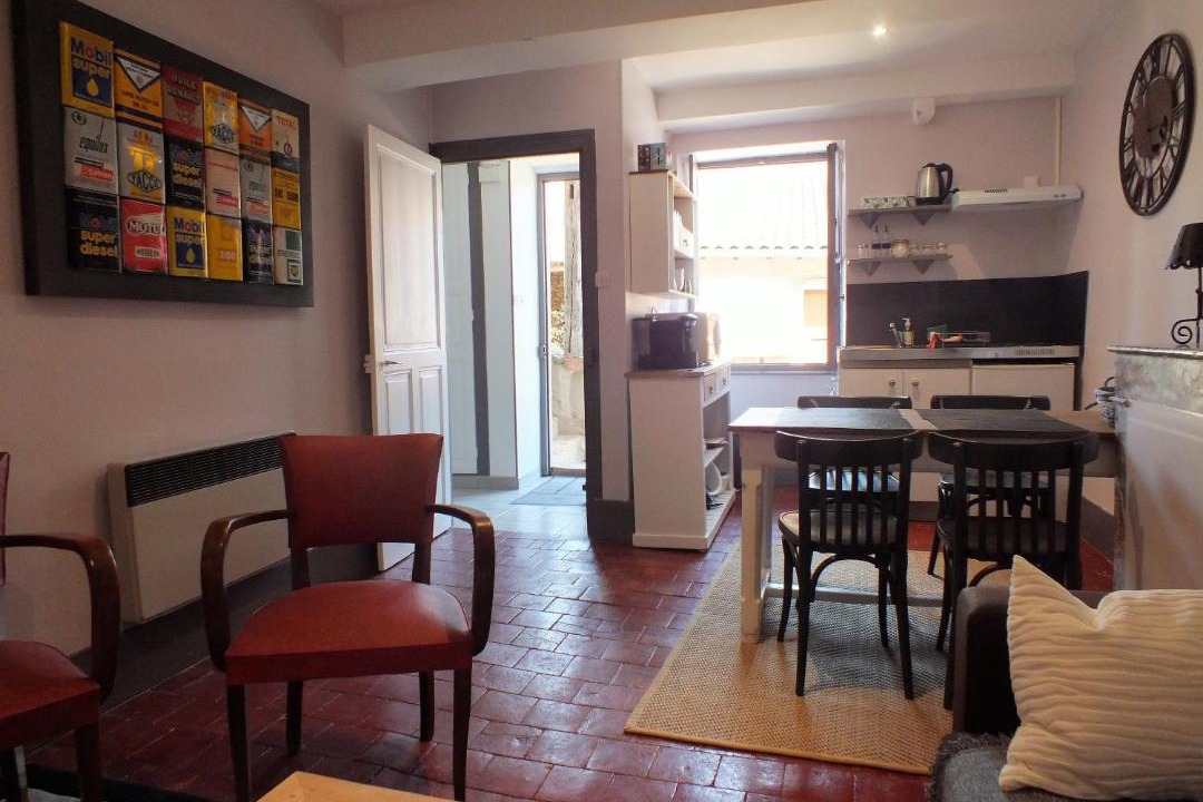 Photo of Others in Prety