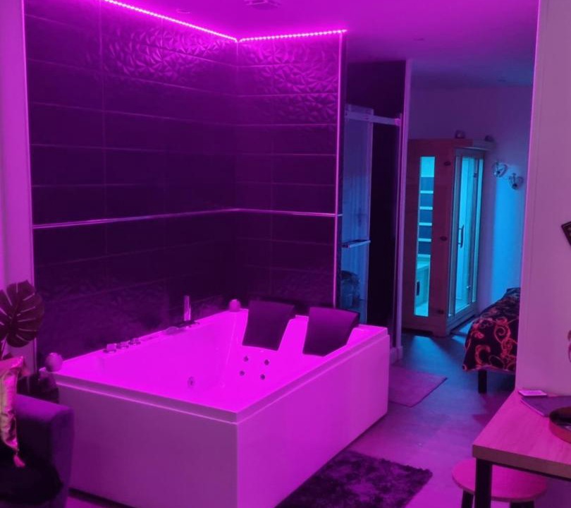 Photo of Others in Sens