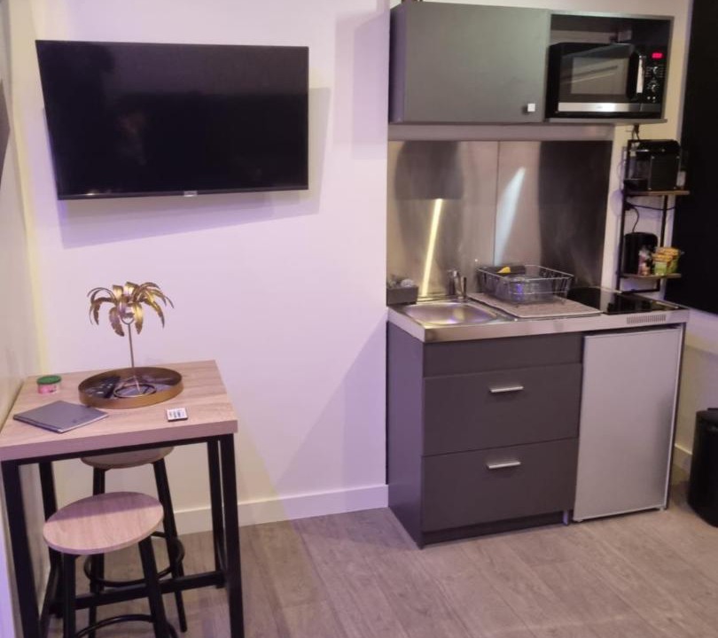 Photo of Others in Sens