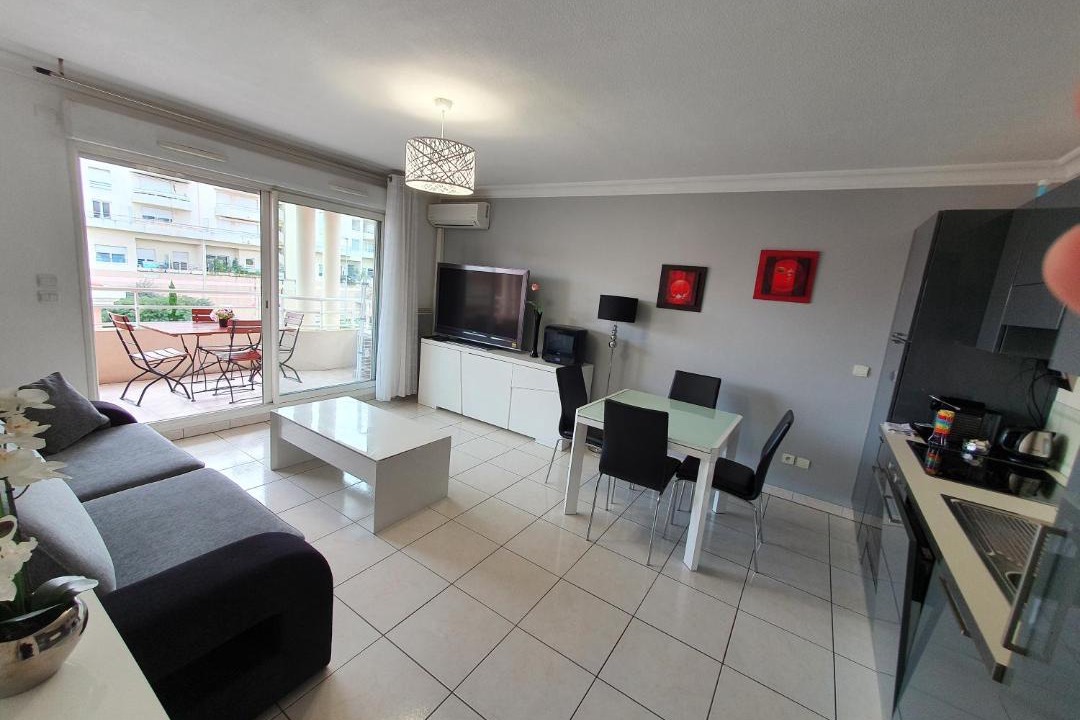 Photo of Livingroom in Antibes