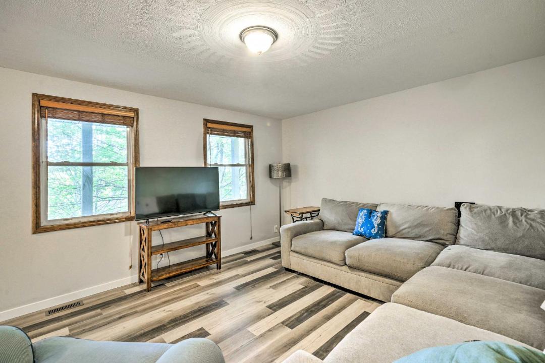 Photo of Others in Howard