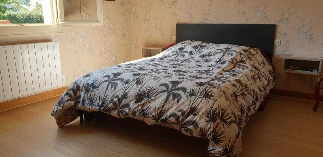 Photo of Bedroom in La Suze-sur-Sarthe
