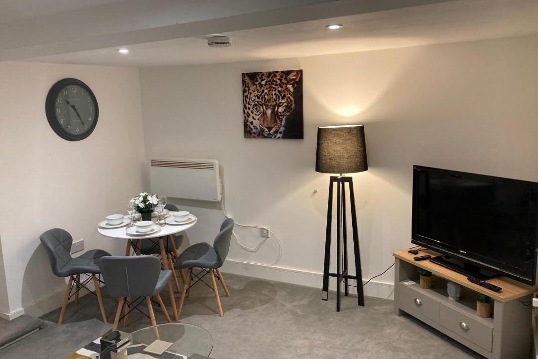 Photo of Livingroom in Rochester East Ward