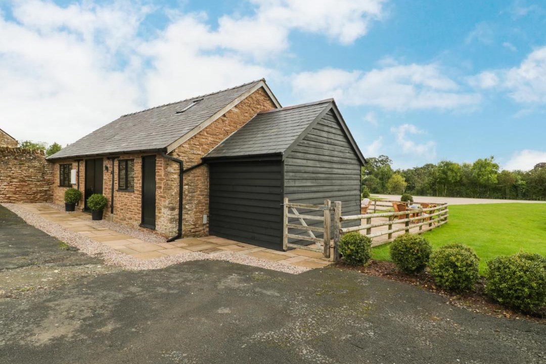 Photo of Others in Pencombe