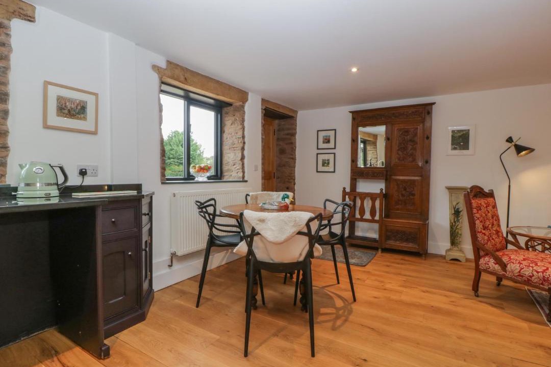 Photo of Others in Pencombe