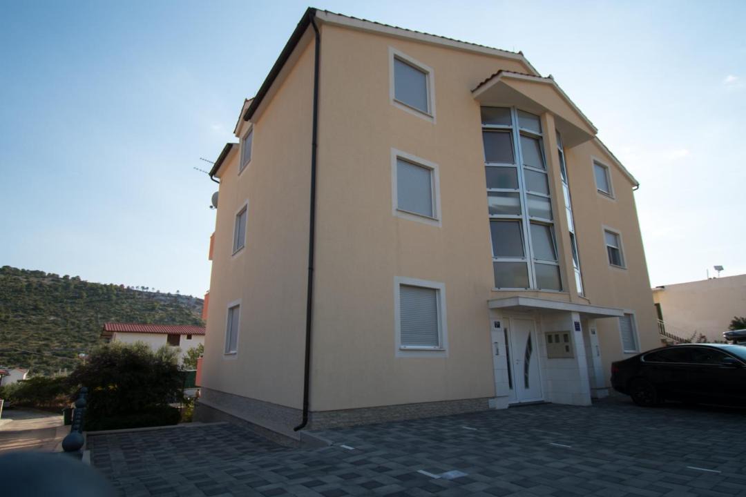 Photo of Buildings in Podglavica