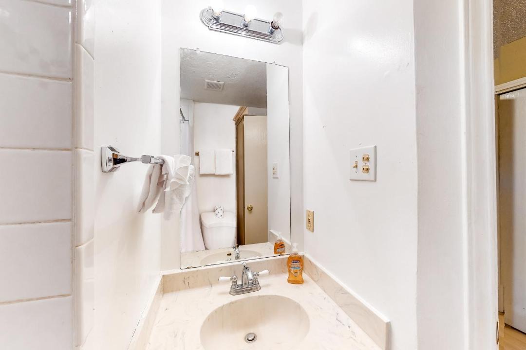 Photo of Bathroom in Medical Center District