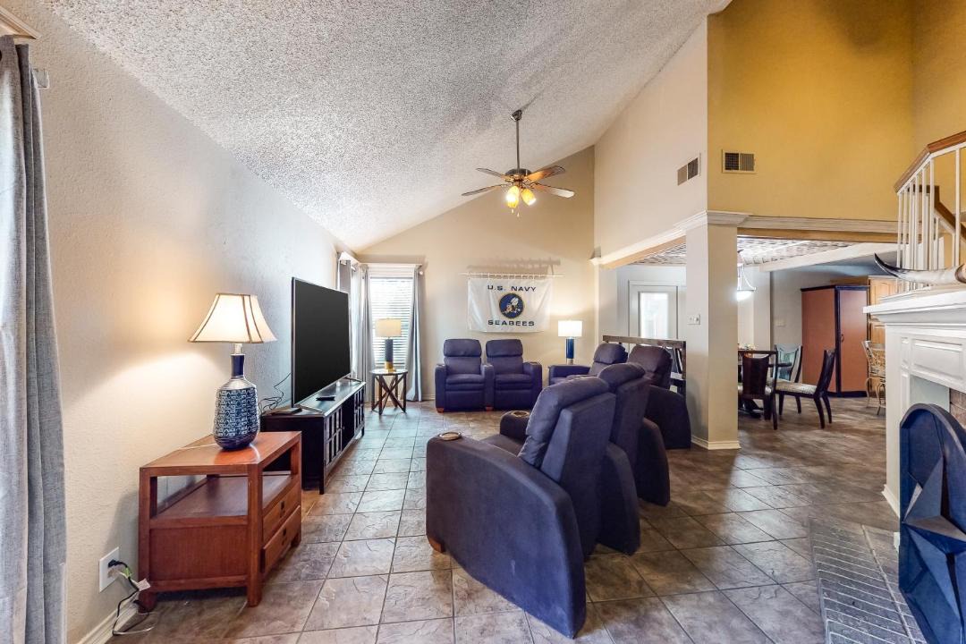 Photo of Livingroom in Medical Center District