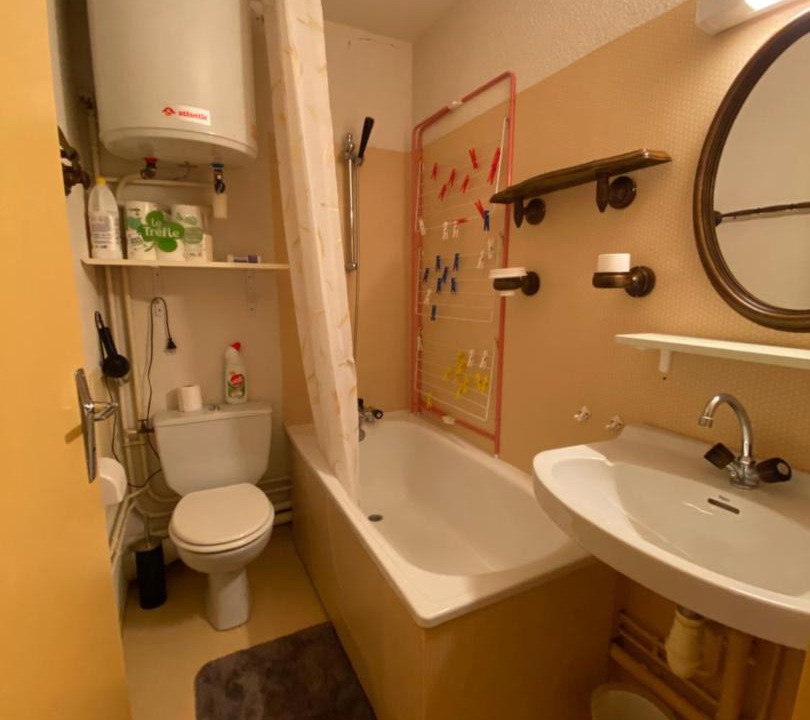 Photo of Bathroom in Saint-Aventin