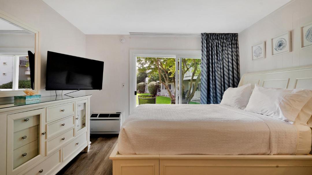 Photo of Bedroom in East Hampton North