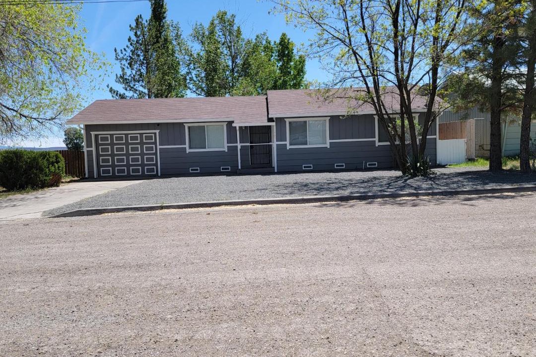 Photo of Buildings in Alturas