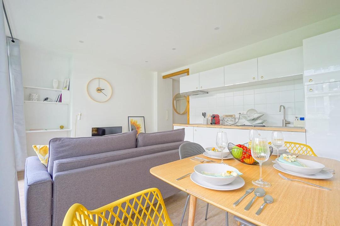 Photo of Livingroom in Saint-Lambert