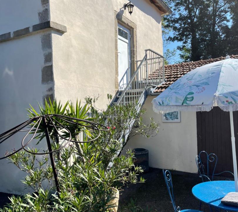 Photo of Others in Corre