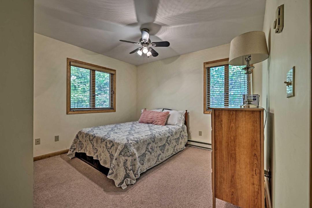 Photo of Bedroom in Lake Ariel