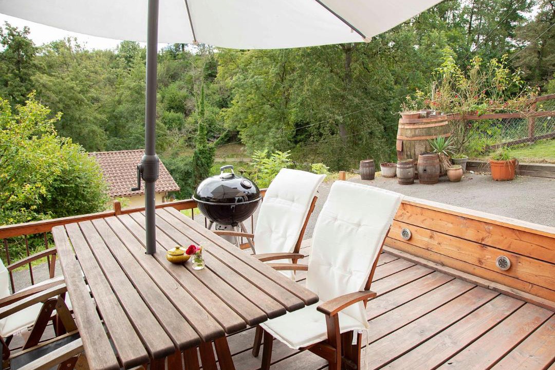 Photo of Patio Balcony in Saint-Didier-sur-Beaujeu