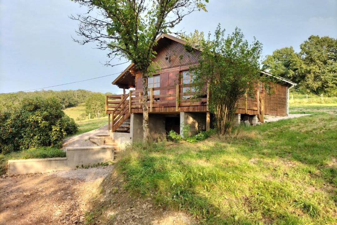 Photo of Buildings in Villiers-en-Morvan