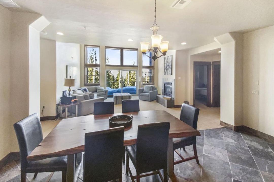 Photo of Livingroom in Brian Head