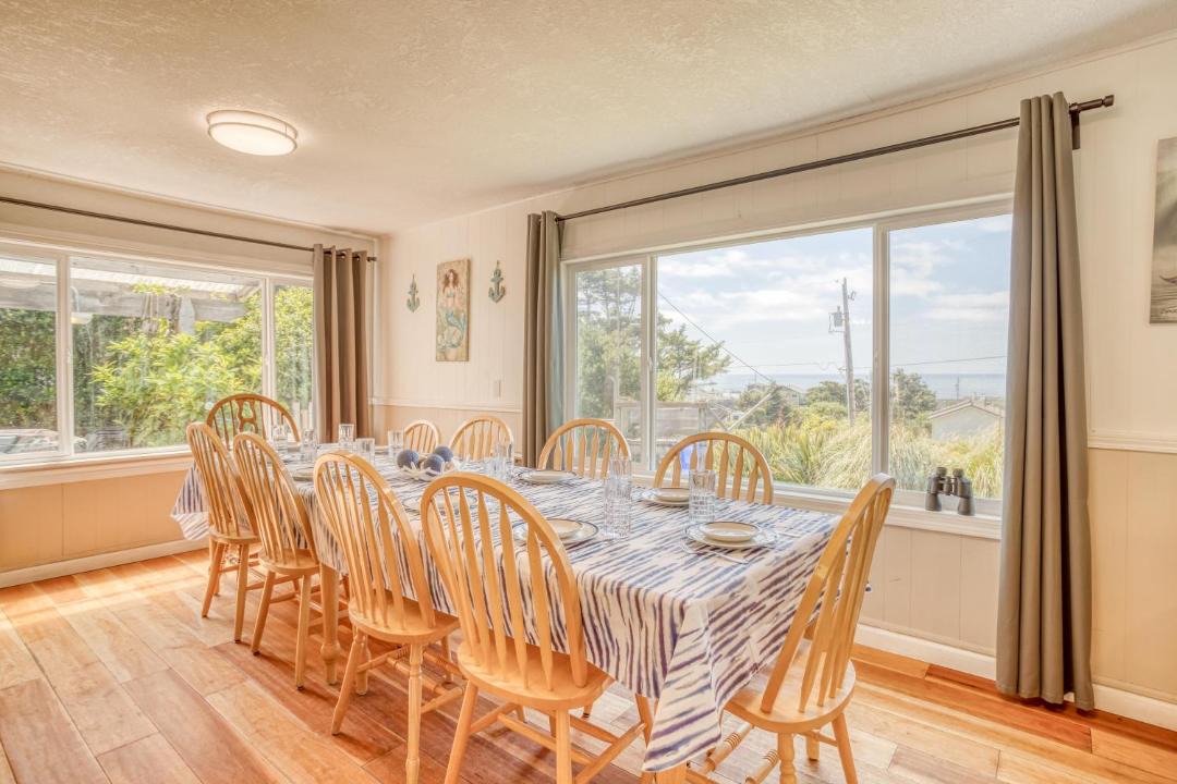 Photo of Others in Roads End