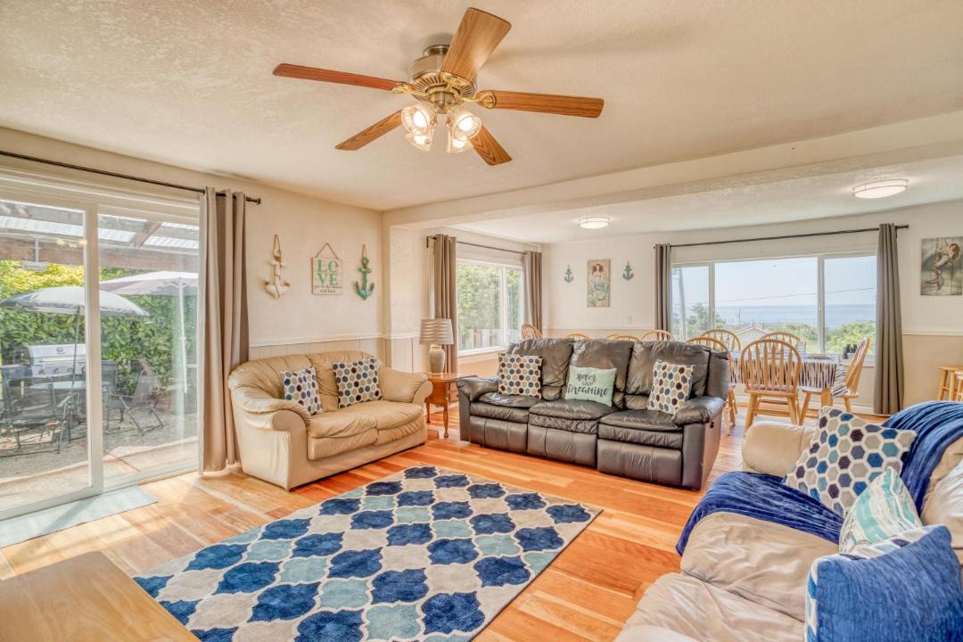 Photo of Others in Roads End