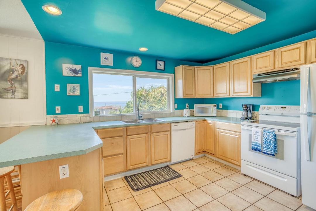 Photo of Others in Roads End