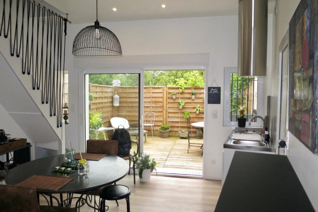 Photo of Others in Leves