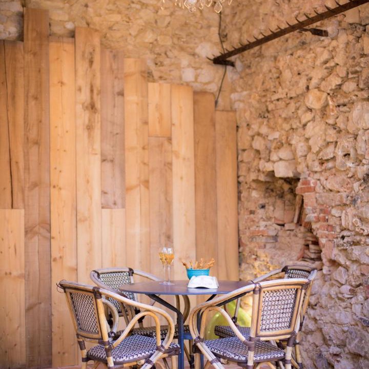 Photo of Others in Monthelon