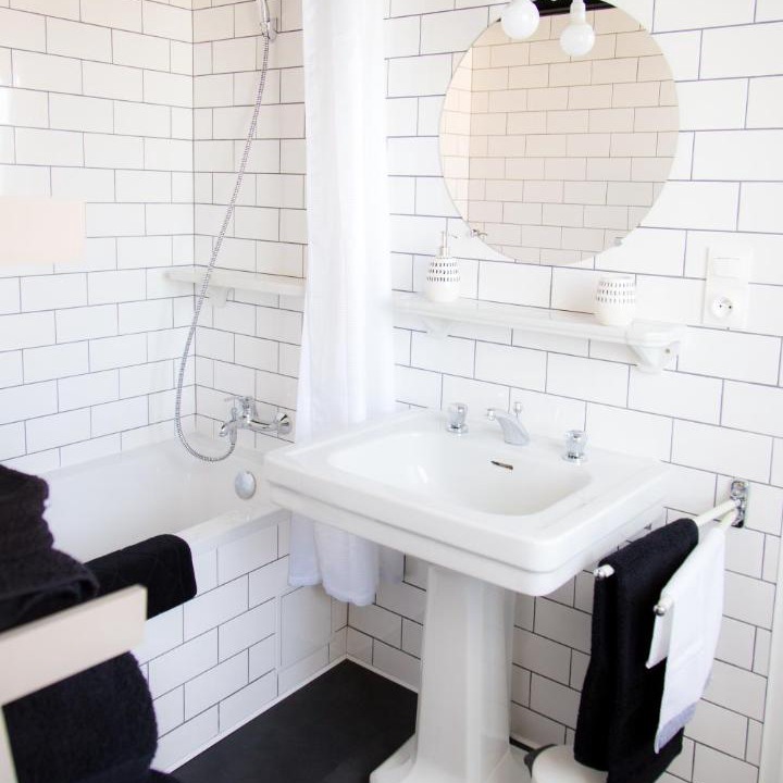 Photo of Others in Monthelon