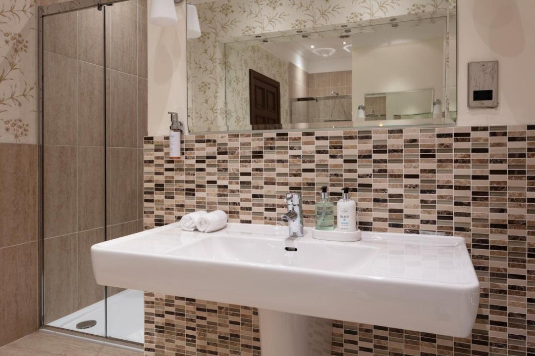 Photo of Others in Scone