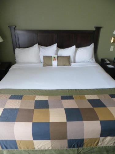 Photo of Bedroom in Orange Prairie