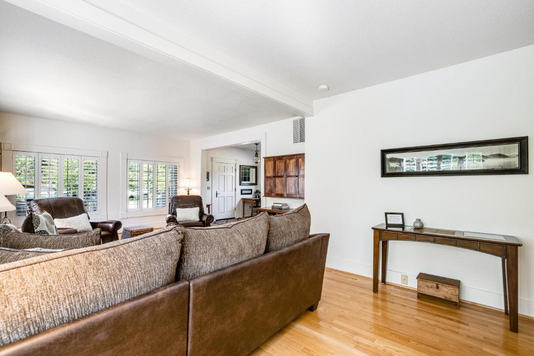 Photo of Others in Bay City