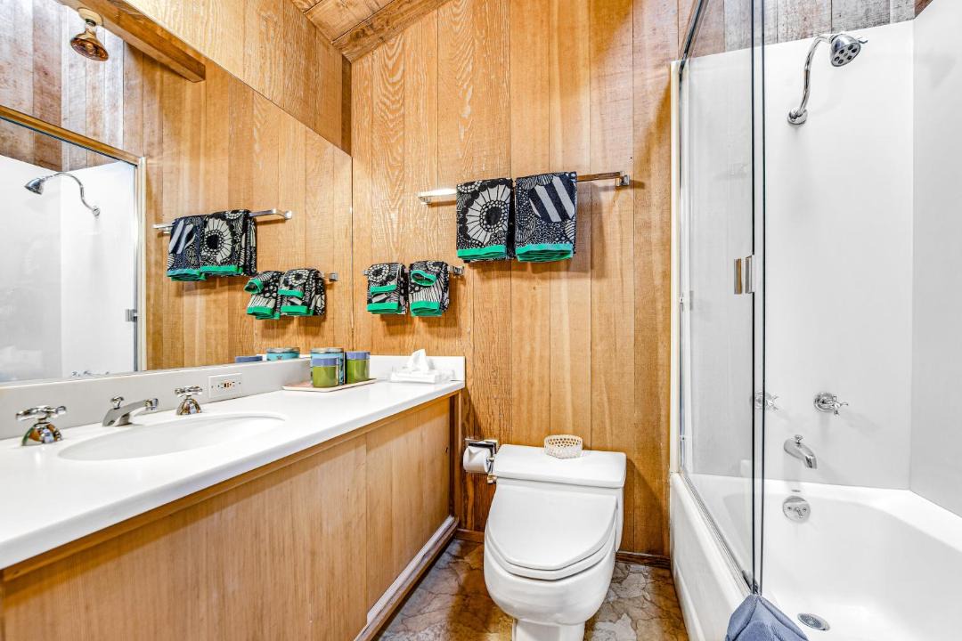 Photo of Bathroom in Sea Ranch