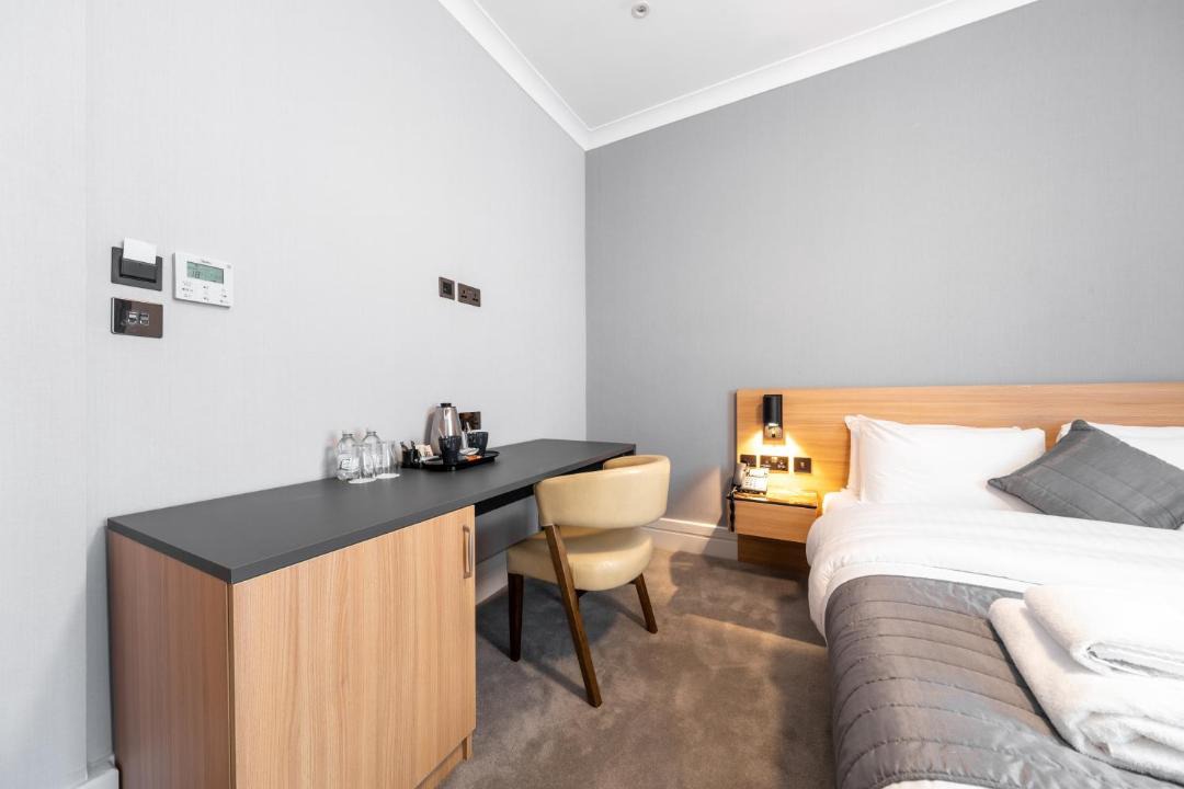 Photo of Others in South Kensington