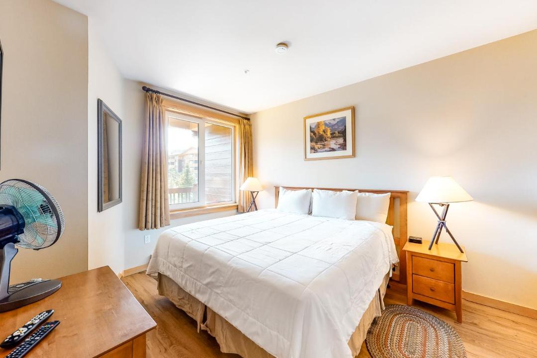 Photo of Bedroom in Mammoth Lakes
