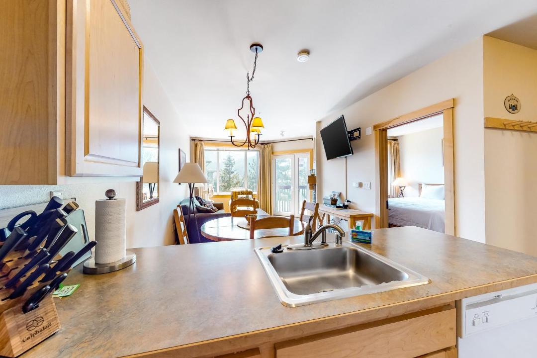 Photo of Kitchen in Mammoth Lakes