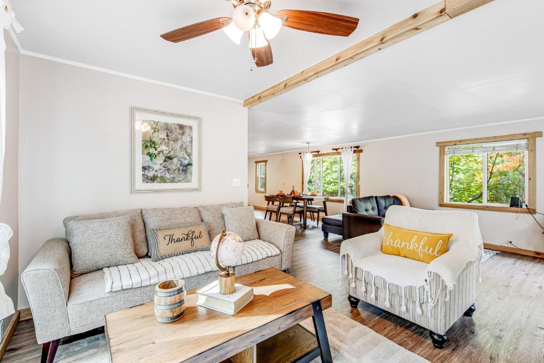 Photo of Livingroom in Easton