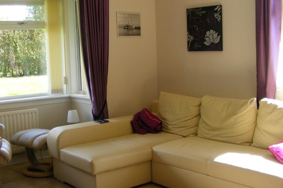 Photo of Livingroom in Lennoxtown