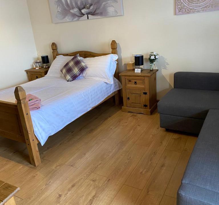 Photo of Others in Lulsgate Bottom