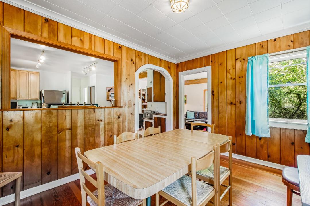 Photo of Others in Clinton